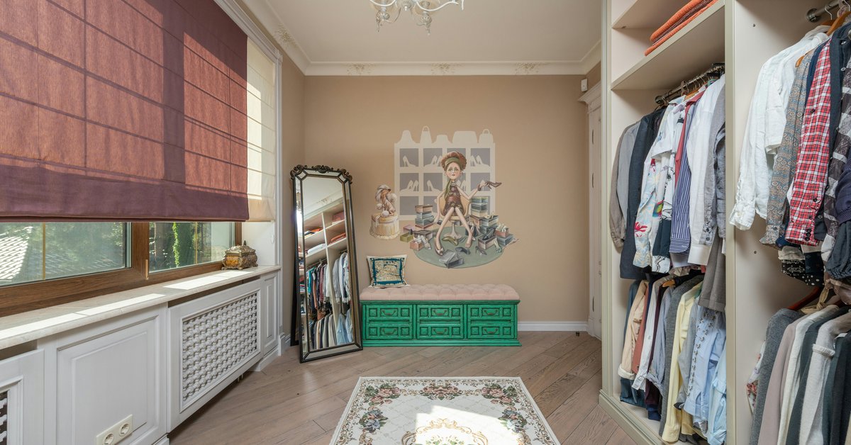 art deco walk in closet glamour — featured walk-in closet inspiration