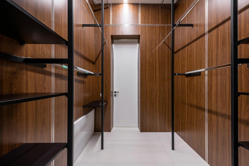 how to measure space for walk in closet — practical organization ideas
