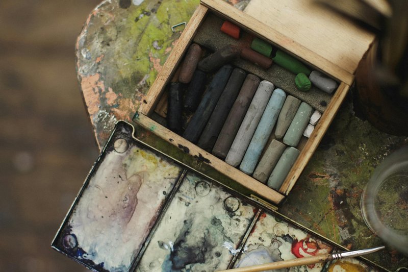 how to use chalk paint on old closet organizers — practical organization ideas